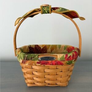 Longaberger Woven Memories Basket With Lining 3.5 X 7 X 9 Inches Signed AM 2007